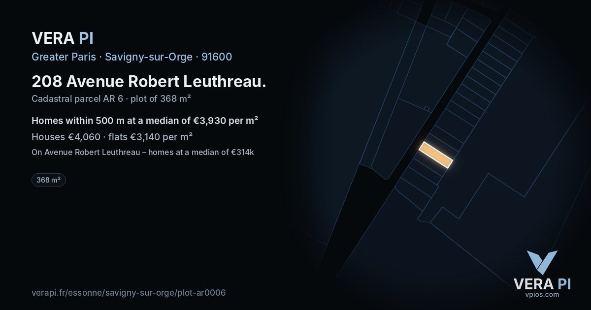 208 Avenue Robert Leuthreau, Savigny-sur-Orge at night – the plot lit, the parcels around coloured by the prices near them
