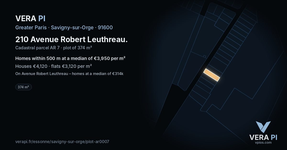 210 Avenue Robert Leuthreau, Savigny-sur-Orge at night – the plot lit, the parcels around coloured by the prices near them