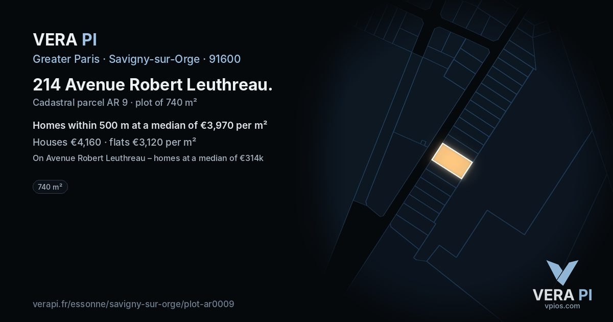 214 Avenue Robert Leuthreau, Savigny-sur-Orge at night – the plot lit, the parcels around coloured by the prices near them
