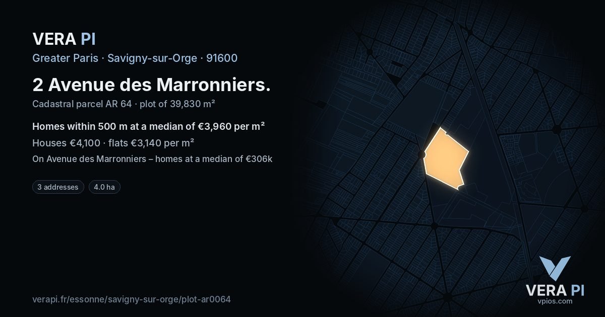 2 Avenue des Marronniers, Savigny-sur-Orge at night – the plot lit, the parcels around coloured by the prices near them