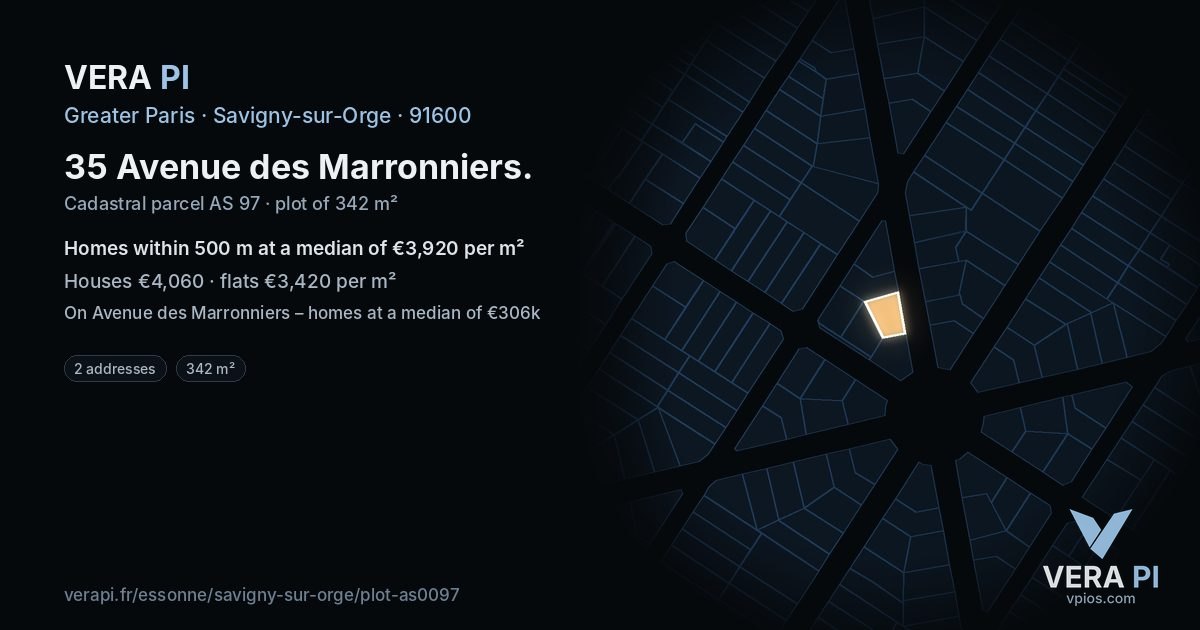 35 Avenue des Marronniers, Savigny-sur-Orge at night – the plot lit, the parcels around coloured by the prices near them