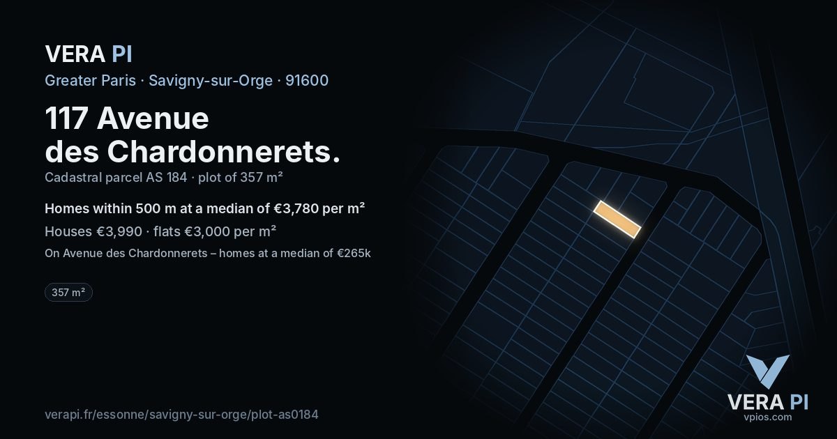 117 Avenue des Chardonnerets, Savigny-sur-Orge at night – the plot lit, the parcels around coloured by the prices near them