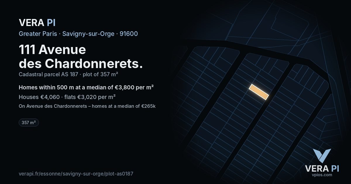 111 Avenue des Chardonnerets, Savigny-sur-Orge at night – the plot lit, the parcels around coloured by the prices near them