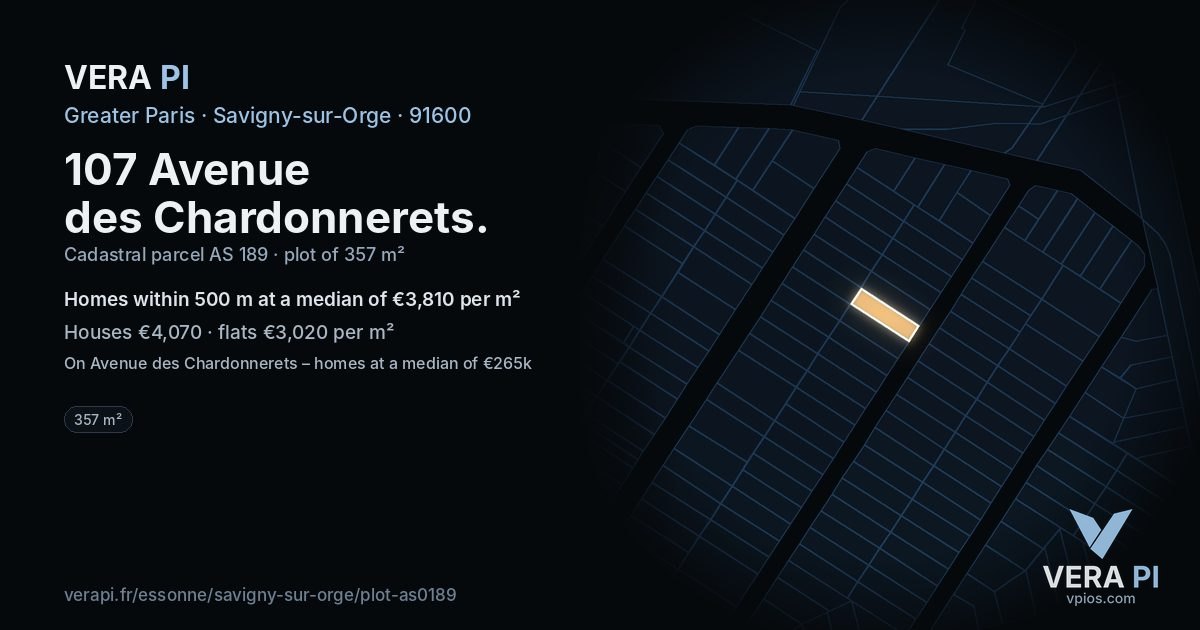 107 Avenue des Chardonnerets, Savigny-sur-Orge at night – the plot lit, the parcels around coloured by the prices near them