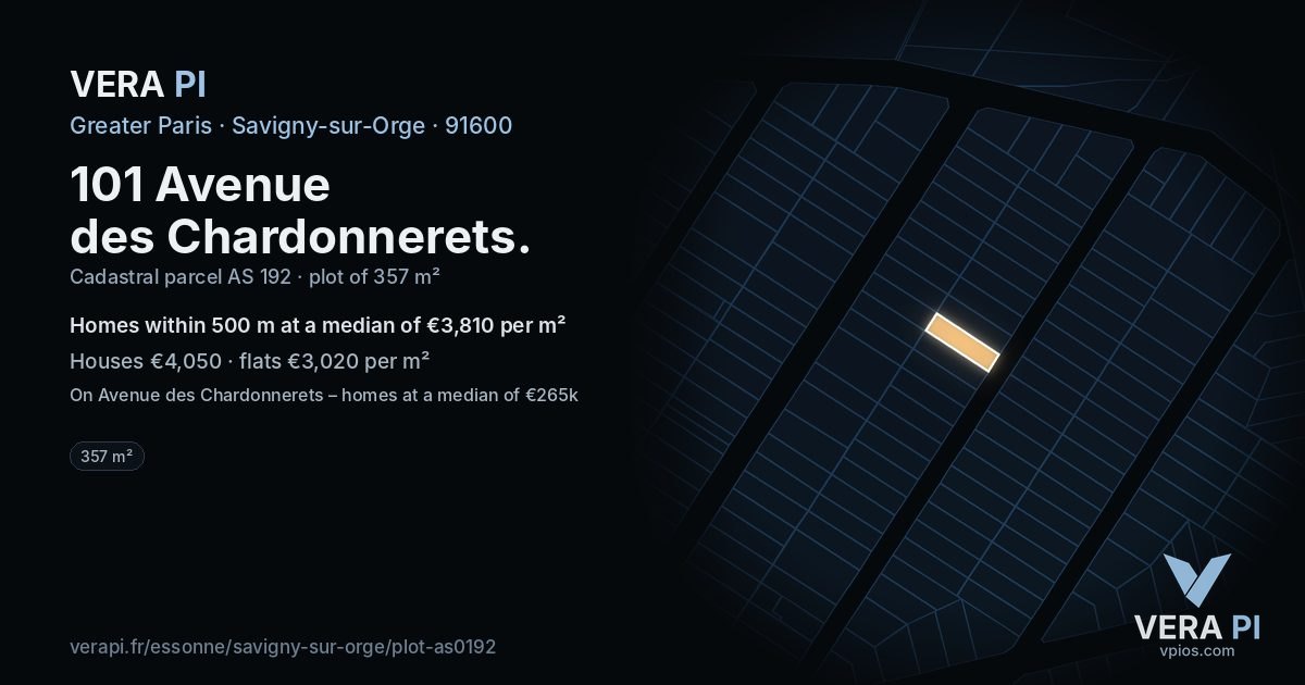 101 Avenue des Chardonnerets, Savigny-sur-Orge at night – the plot lit, the parcels around coloured by the prices near them