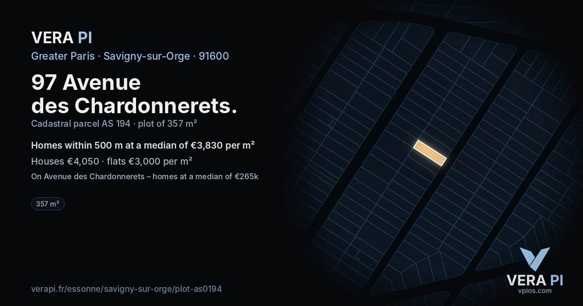 97 Avenue des Chardonnerets, Savigny-sur-Orge at night – the plot lit, the parcels around coloured by the prices near them