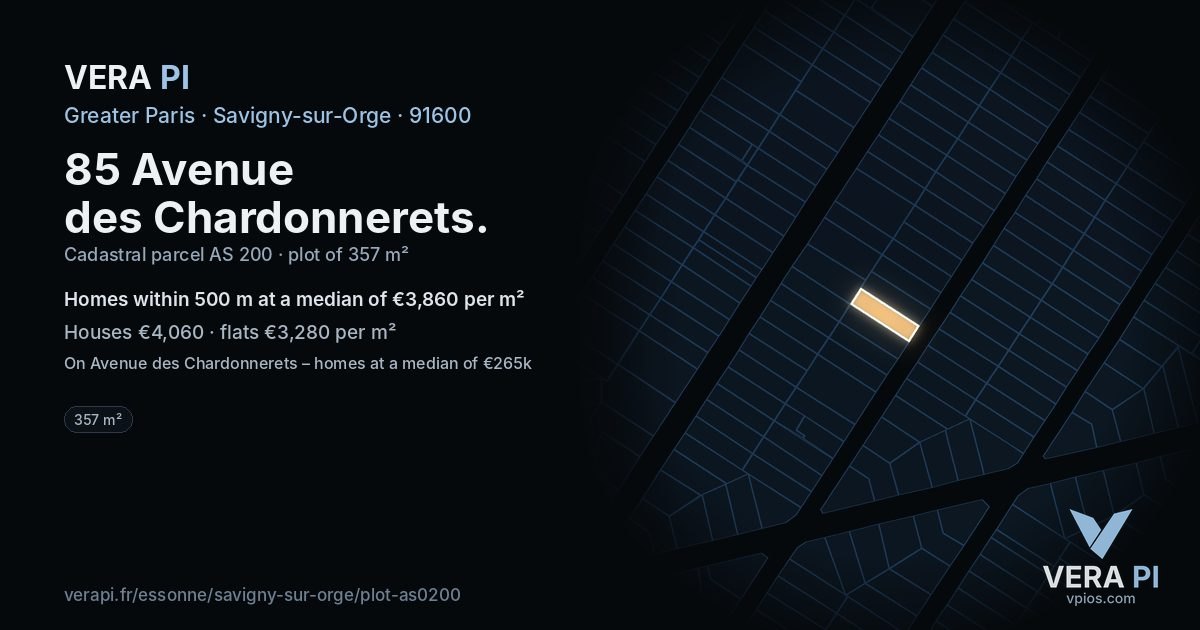 85 Avenue des Chardonnerets, Savigny-sur-Orge at night – the plot lit, the parcels around coloured by the prices near them
