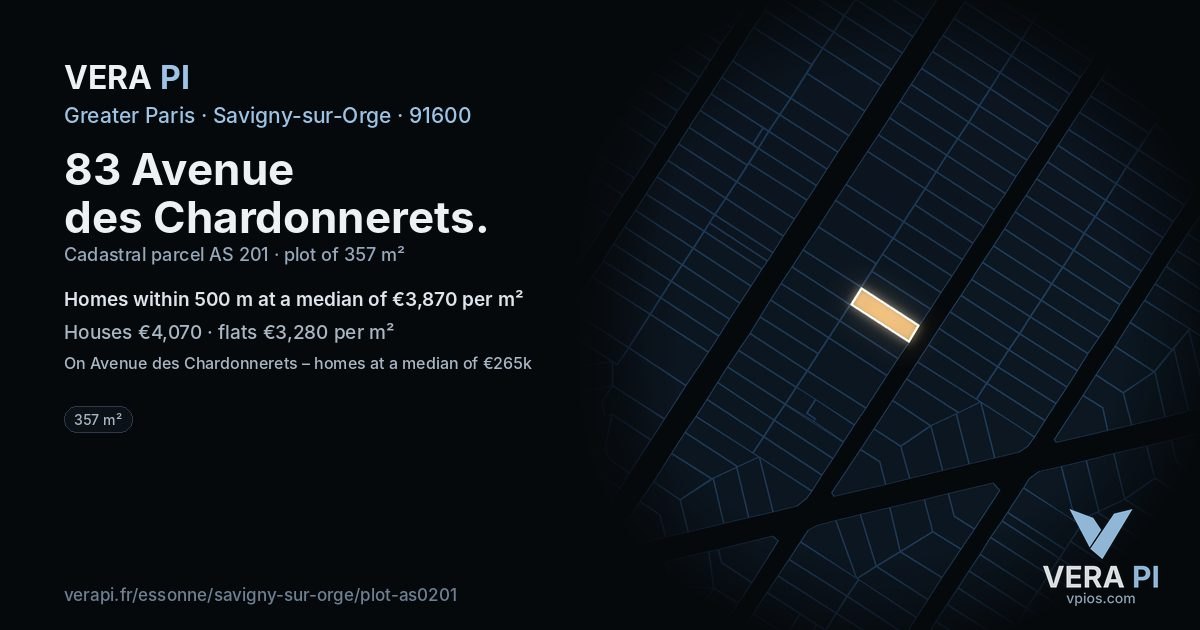 83 Avenue des Chardonnerets, Savigny-sur-Orge at night – the plot lit, the parcels around coloured by the prices near them