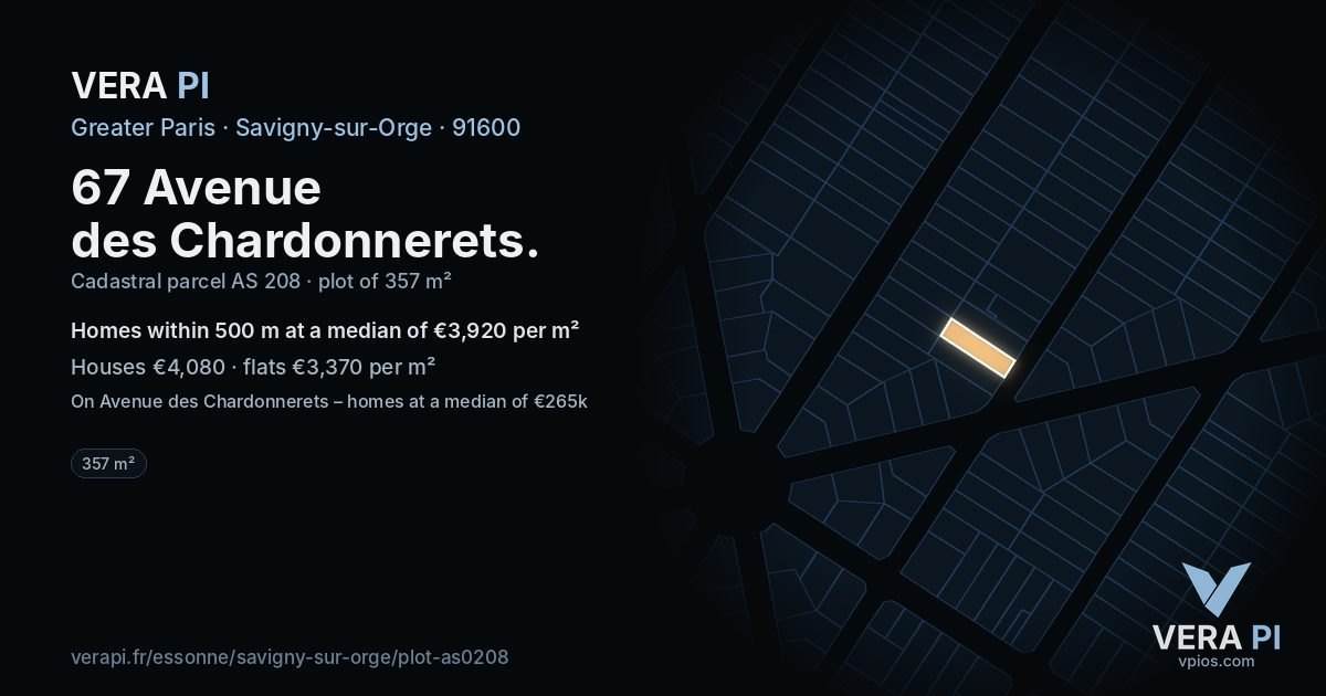 67 Avenue des Chardonnerets, Savigny-sur-Orge at night – the plot lit, the parcels around coloured by the prices near them