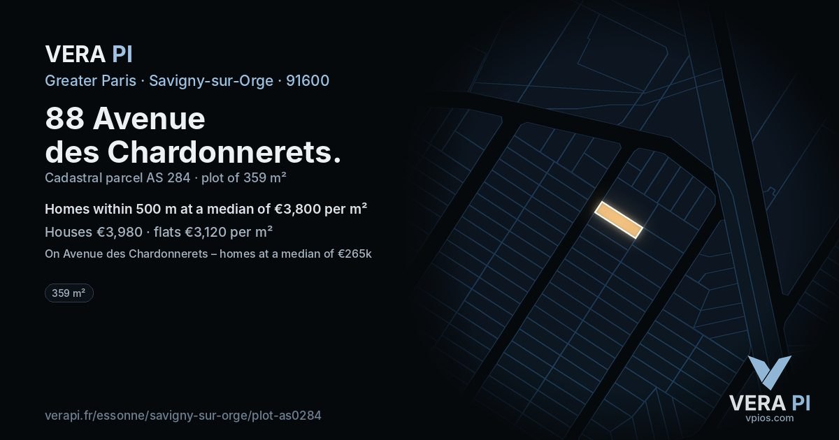 88 Avenue des Chardonnerets, Savigny-sur-Orge at night – the plot lit, the parcels around coloured by the prices near them