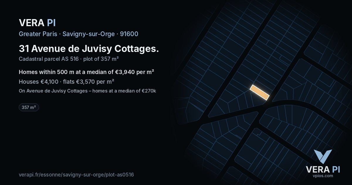 31 Avenue de Juvisy Cottages, Savigny-sur-Orge at night – the plot lit, the parcels around coloured by the prices near them