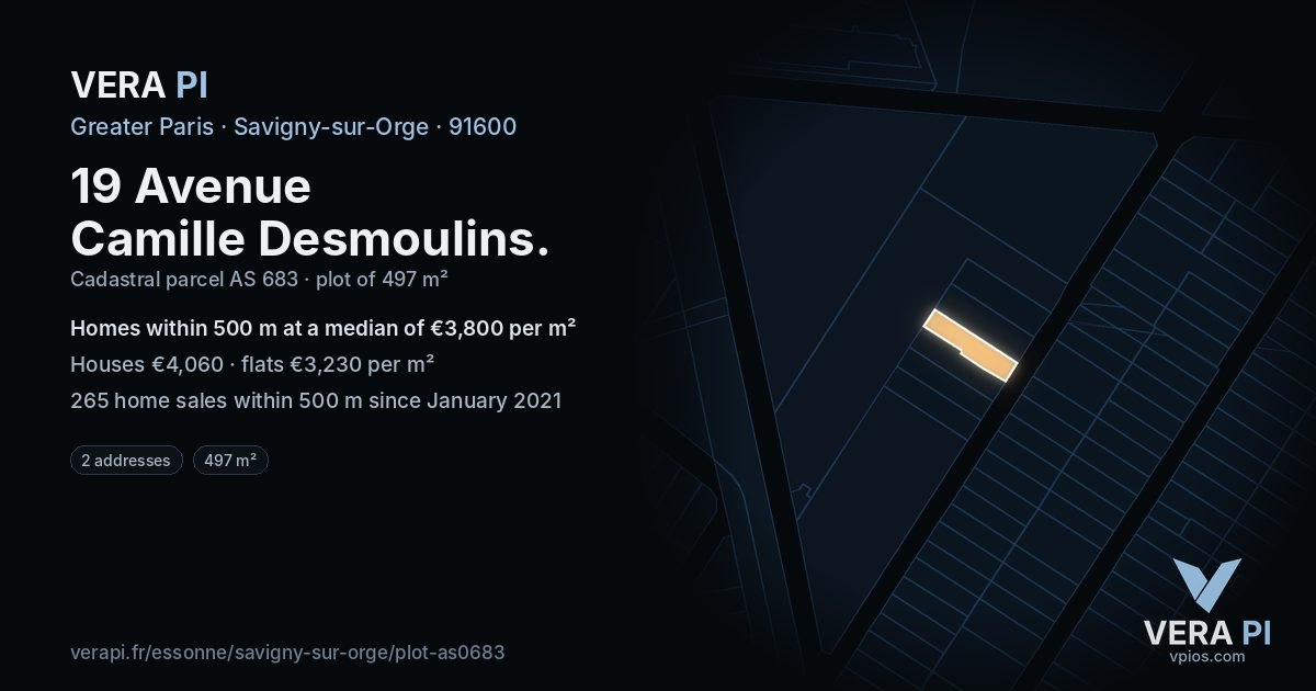 19 Avenue Camille Desmoulins, Savigny-sur-Orge at night – the plot lit, the parcels around coloured by the prices near them