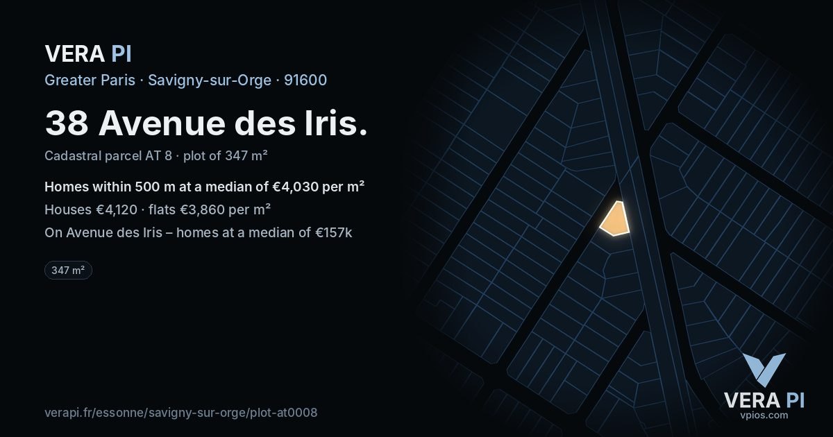 38 Avenue des Iris, Savigny-sur-Orge at night – the plot lit, the parcels around coloured by the prices near them