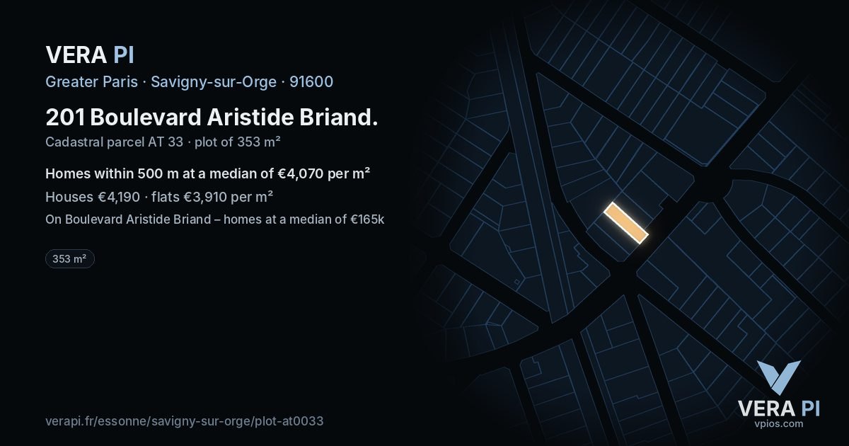 201 Boulevard Aristide Briand, Savigny-sur-Orge at night – the plot lit, the parcels around coloured by the prices near them