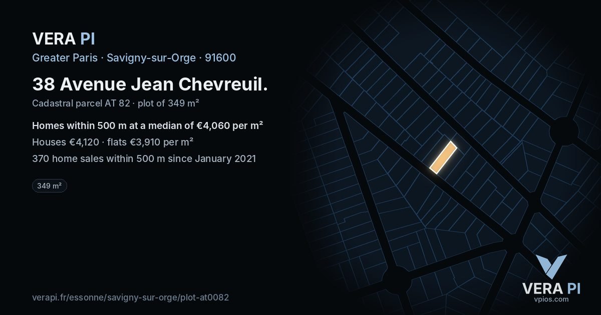 38 Avenue Jean Chevreuil, Savigny-sur-Orge at night – the plot lit, the parcels around coloured by the prices near them