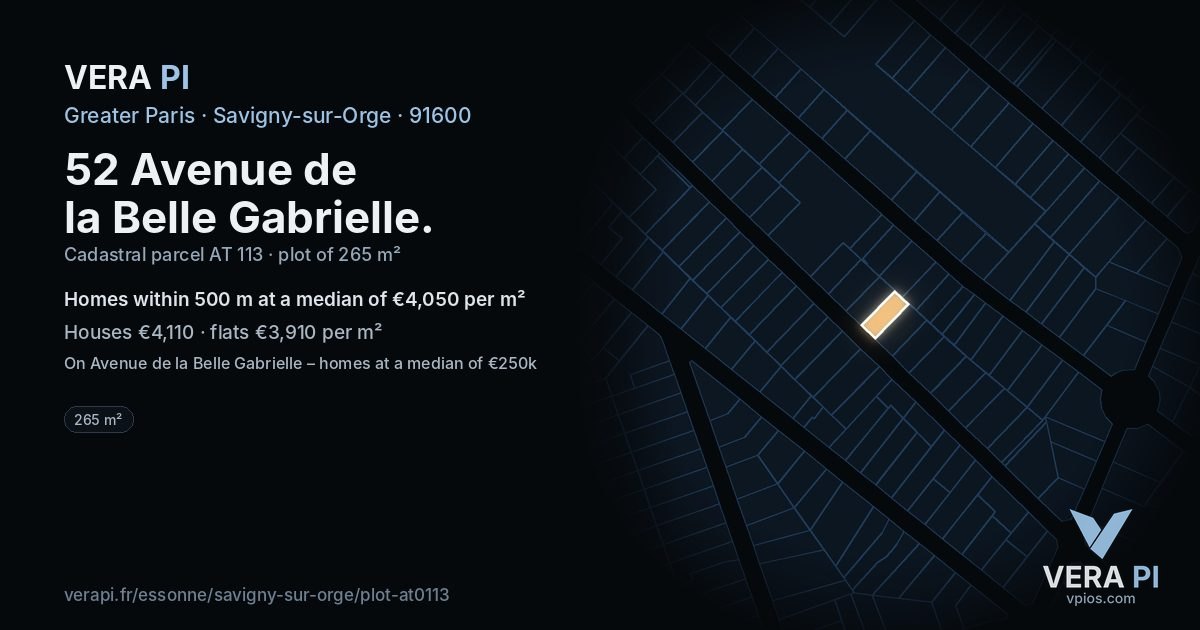 52 Avenue de la Belle Gabrielle, Savigny-sur-Orge at night – the plot lit, the parcels around coloured by the prices near them