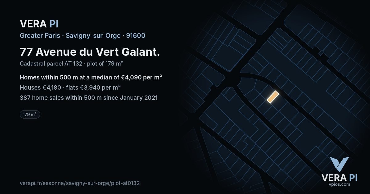 77 Avenue du Vert Galant, Savigny-sur-Orge at night – the plot lit, the parcels around coloured by the prices near them