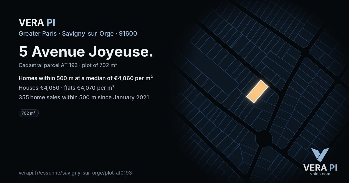 5 Avenue Joyeuse, Savigny-sur-Orge at night – the plot lit, the parcels around coloured by the prices near them