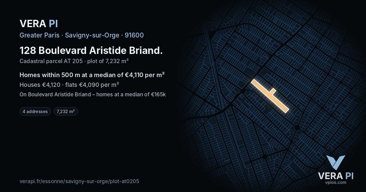 128 Boulevard Aristide Briand, Savigny-sur-Orge at night – the plot lit, the parcels around coloured by the prices near them