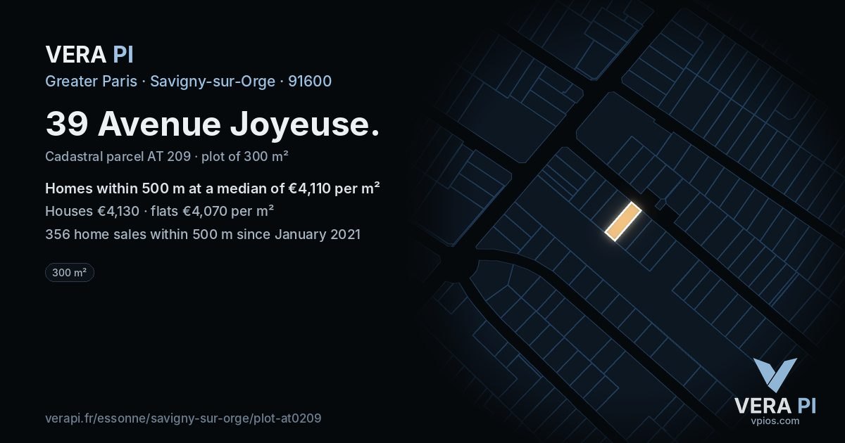 39 Avenue Joyeuse, Savigny-sur-Orge at night – the plot lit, the parcels around coloured by the prices near them