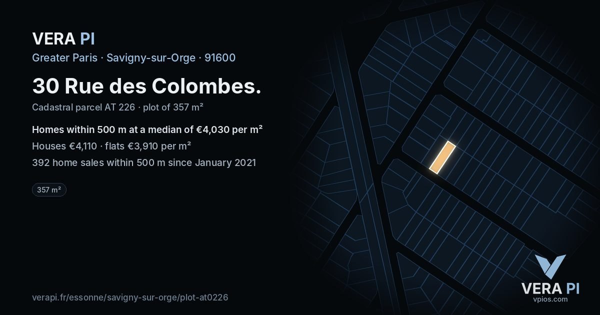 30 Rue des Colombes, Savigny-sur-Orge at night – the plot lit, the parcels around coloured by the prices near them