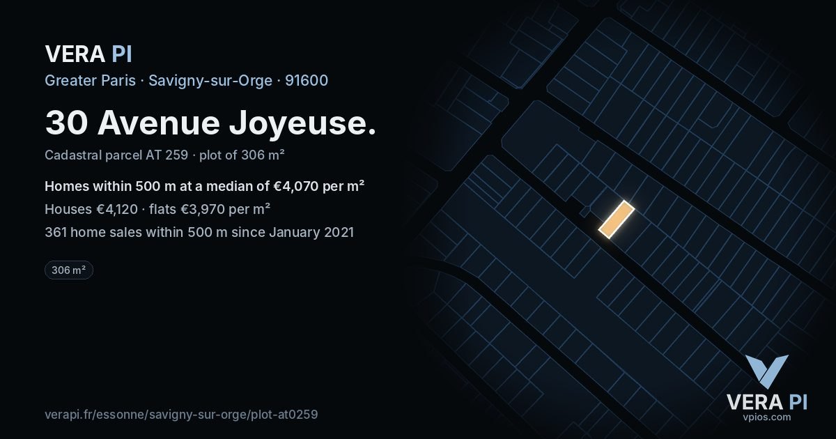30 Avenue Joyeuse, Savigny-sur-Orge at night – the plot lit, the parcels around coloured by the prices near them