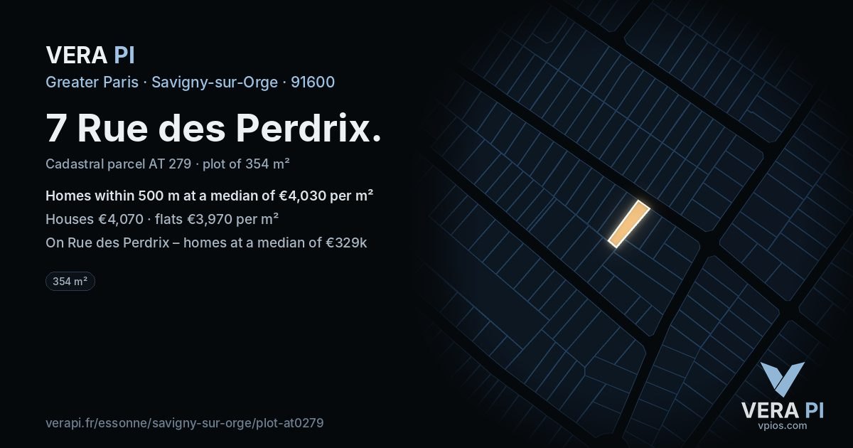 7 Rue des Perdrix, Savigny-sur-Orge at night – the plot lit, the parcels around coloured by the prices near them