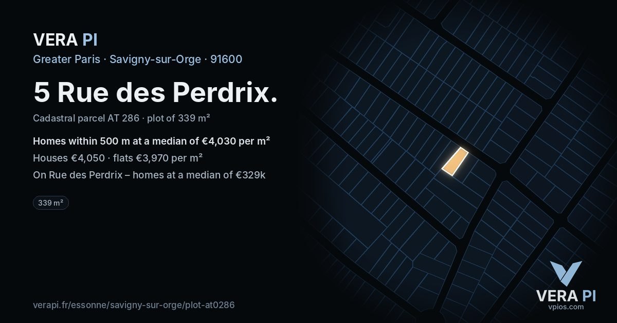 5 Rue des Perdrix, Savigny-sur-Orge at night – the plot lit, the parcels around coloured by the prices near them