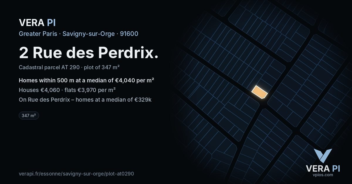 2 Rue des Perdrix, Savigny-sur-Orge at night – the plot lit, the parcels around coloured by the prices near them