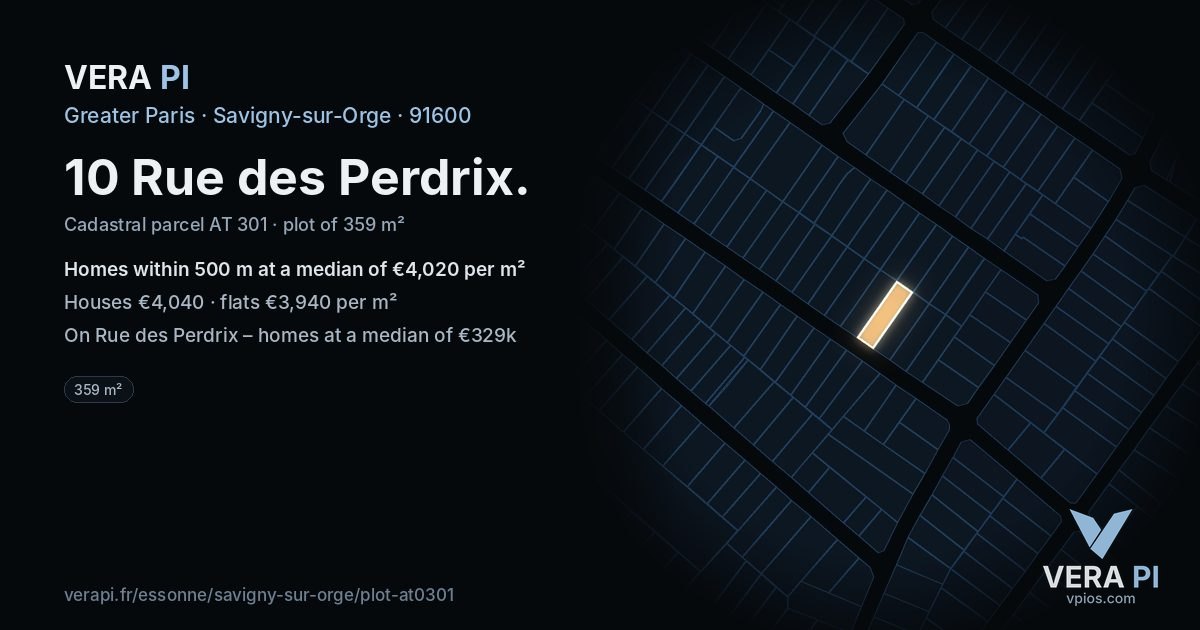 10 Rue des Perdrix, Savigny-sur-Orge at night – the plot lit, the parcels around coloured by the prices near them