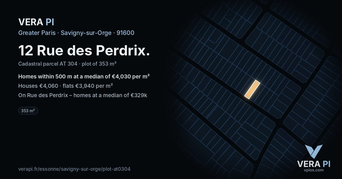 12 Rue des Perdrix, Savigny-sur-Orge at night – the plot lit, the parcels around coloured by the prices near them