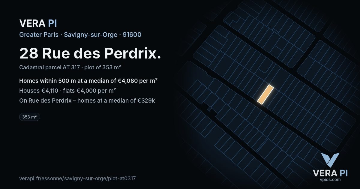 28 Rue des Perdrix, Savigny-sur-Orge at night – the plot lit, the parcels around coloured by the prices near them