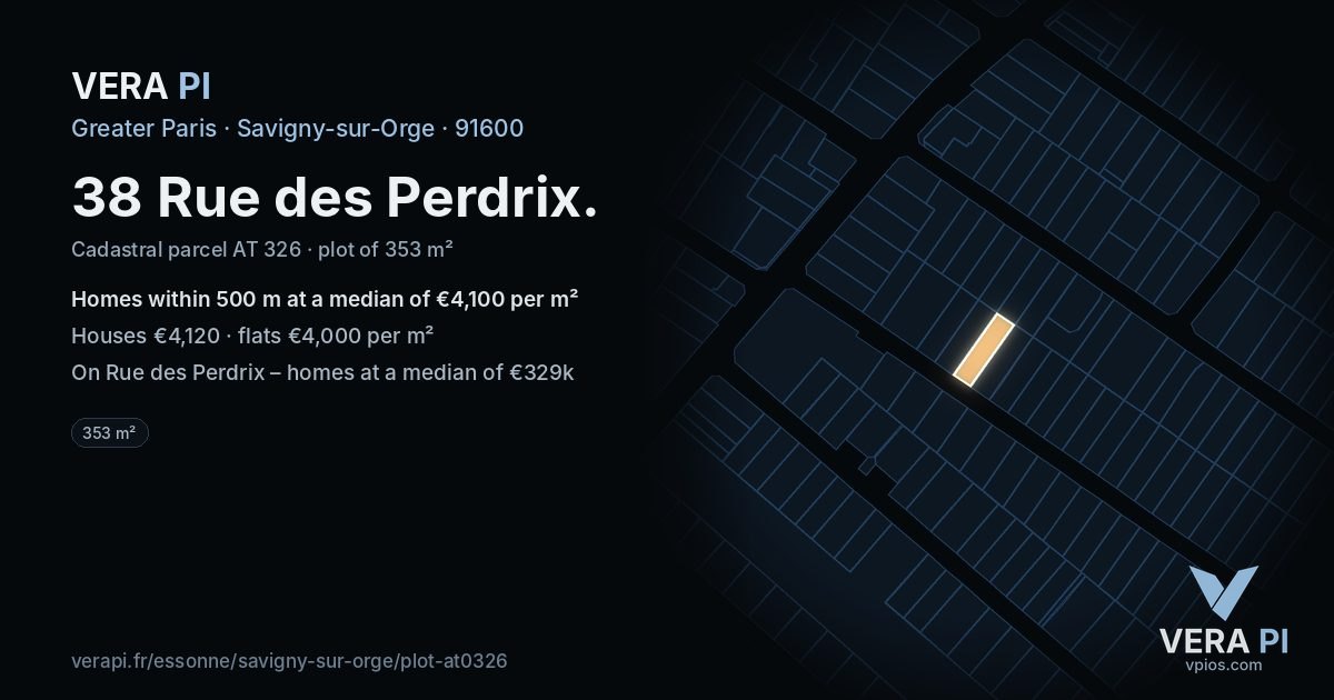 38 Rue des Perdrix, Savigny-sur-Orge at night – the plot lit, the parcels around coloured by the prices near them