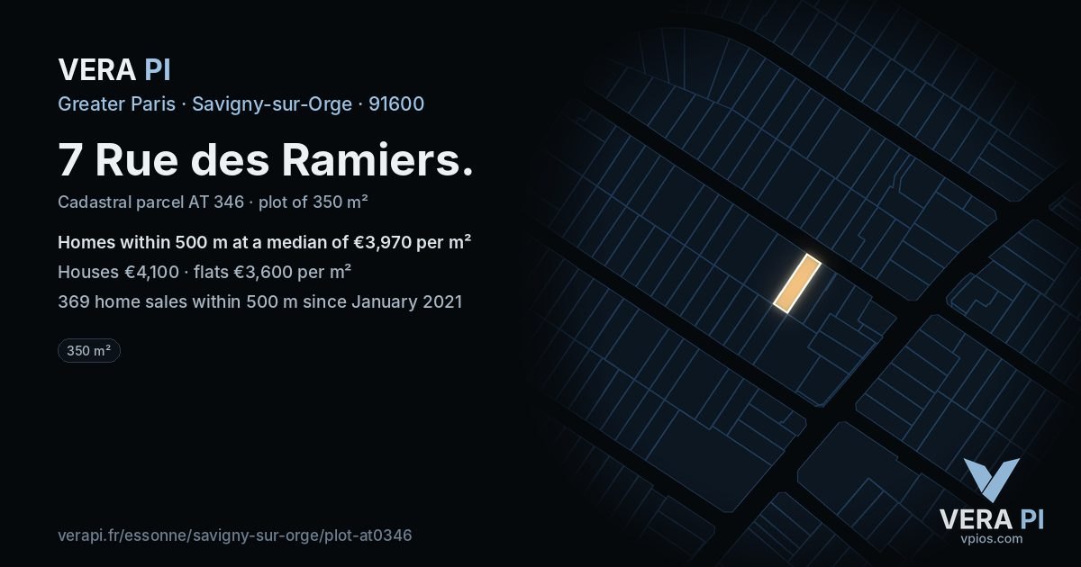 7 Rue des Ramiers, Savigny-sur-Orge at night – the plot lit, the parcels around coloured by the prices near them