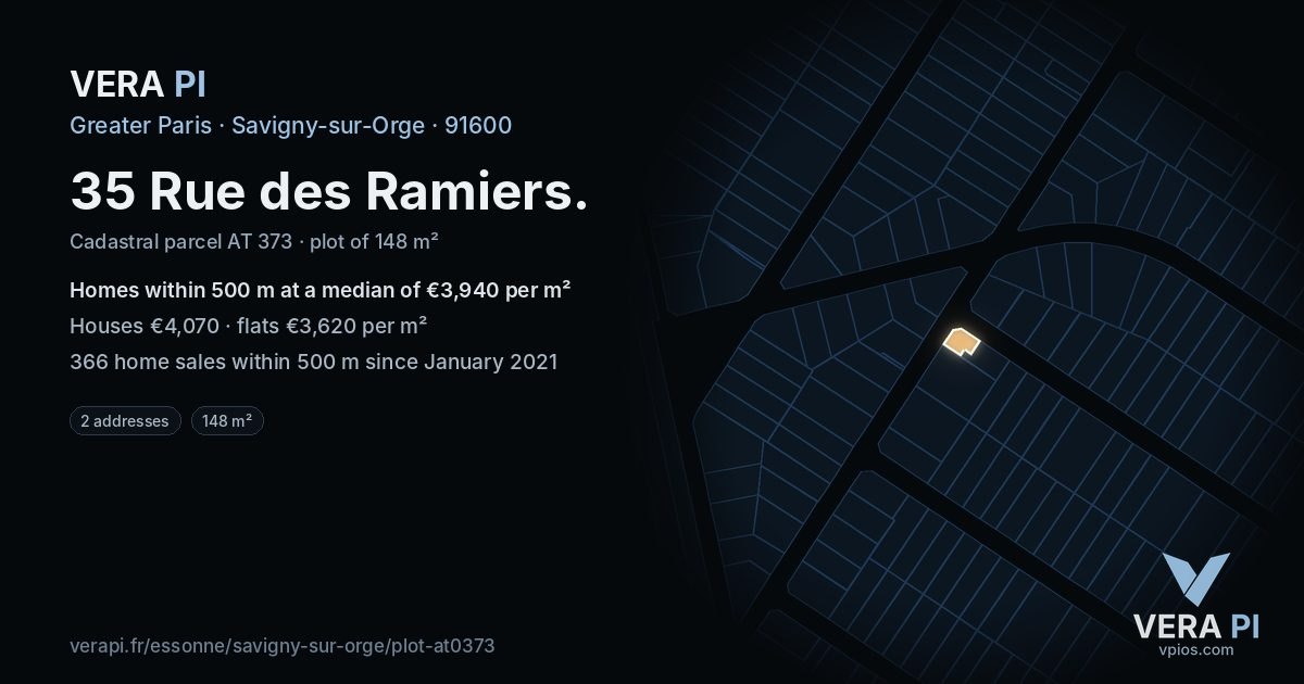 35 Rue des Ramiers, Savigny-sur-Orge at night – the plot lit, the parcels around coloured by the prices near them