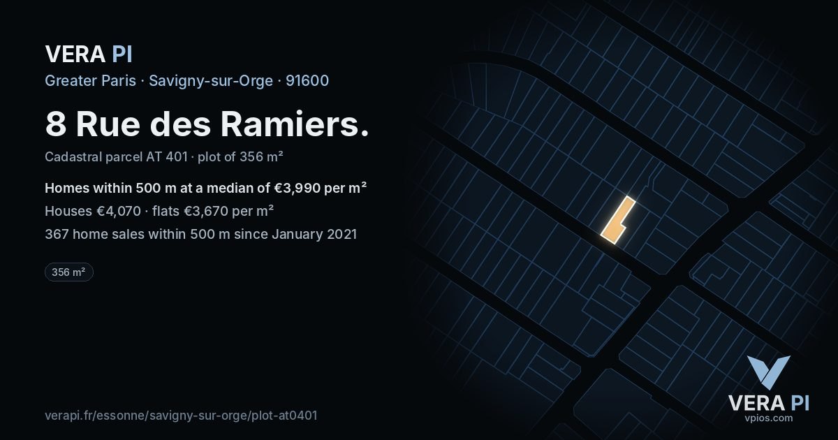 8 Rue des Ramiers, Savigny-sur-Orge at night – the plot lit, the parcels around coloured by the prices near them