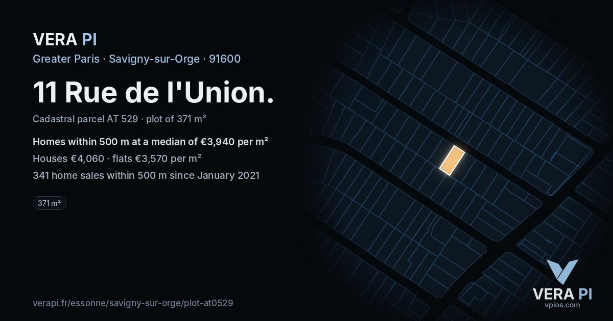 11 Rue de l'Union, Savigny-sur-Orge at night – the plot lit, the parcels around coloured by the prices near them