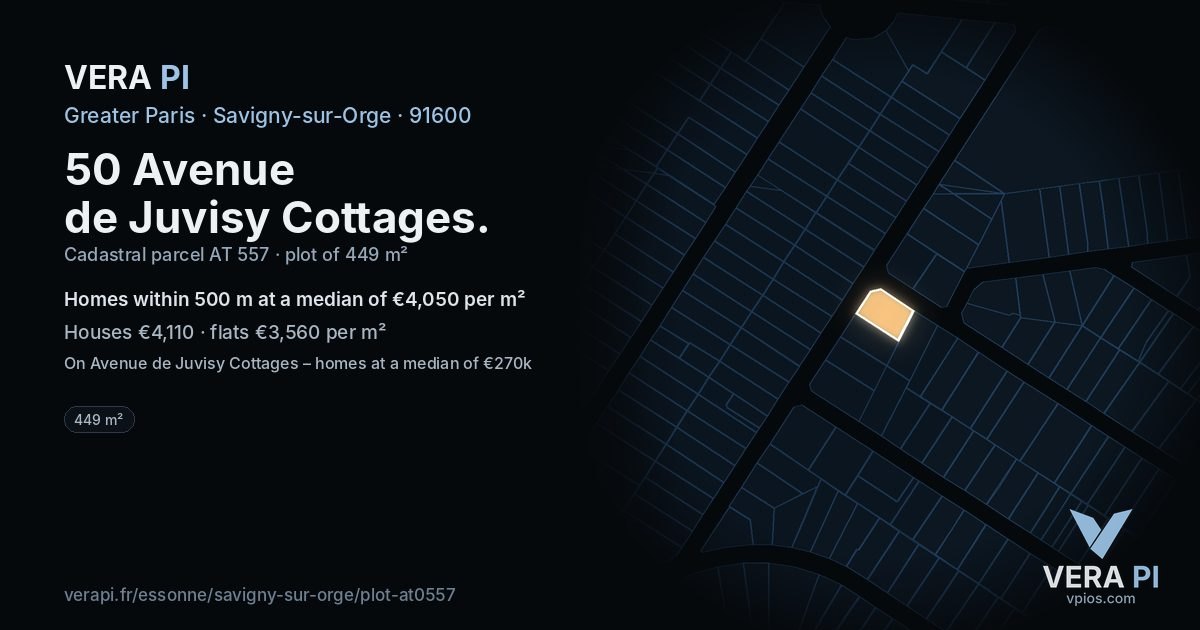 50 Avenue de Juvisy Cottages, Savigny-sur-Orge at night – the plot lit, the parcels around coloured by the prices near them