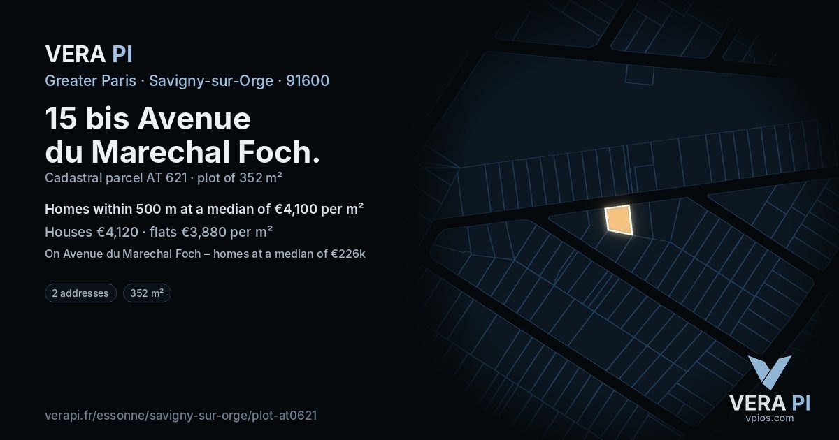 15 bis Avenue du Marechal Foch, Savigny-sur-Orge at night – the plot lit, the parcels around coloured by the prices near them