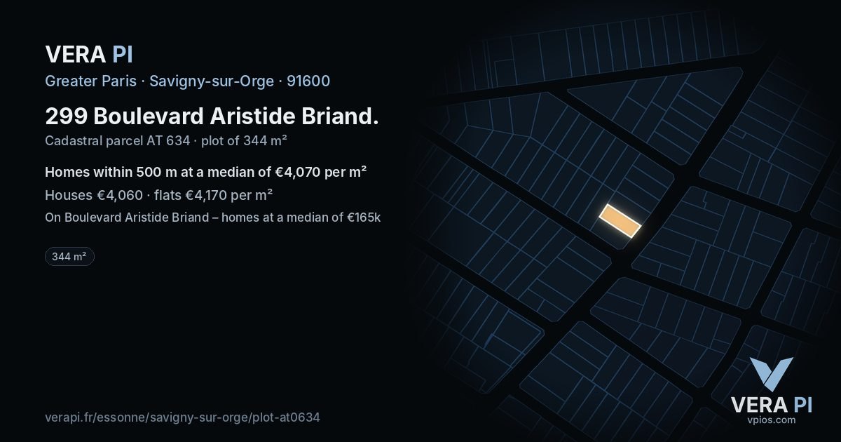 299 Boulevard Aristide Briand, Savigny-sur-Orge at night – the plot lit, the parcels around coloured by the prices near them