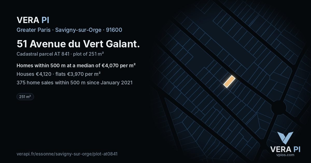 51 Avenue du Vert Galant, Savigny-sur-Orge at night – the plot lit, the parcels around coloured by the prices near them
