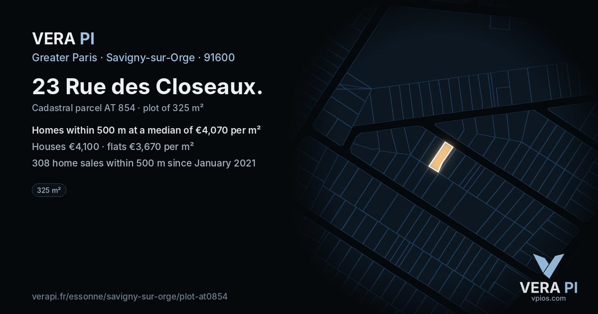 23 Rue des Closeaux, Savigny-sur-Orge at night – the plot lit, the parcels around coloured by the prices near them