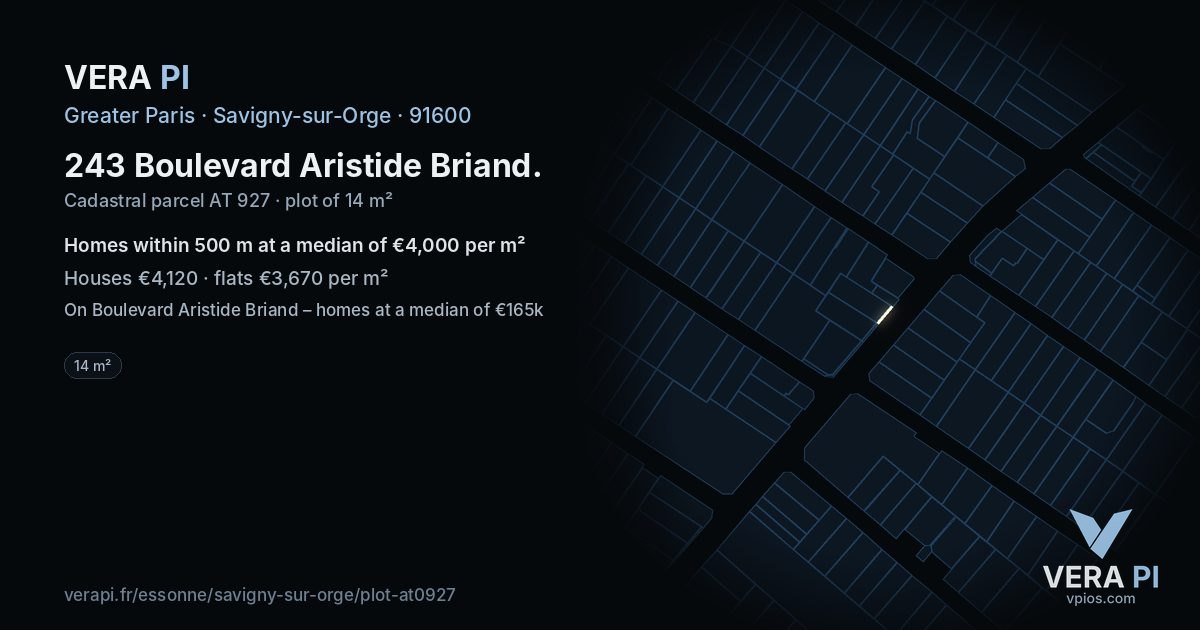 243 Boulevard Aristide Briand, Savigny-sur-Orge at night – the plot lit, the parcels around coloured by the prices near them