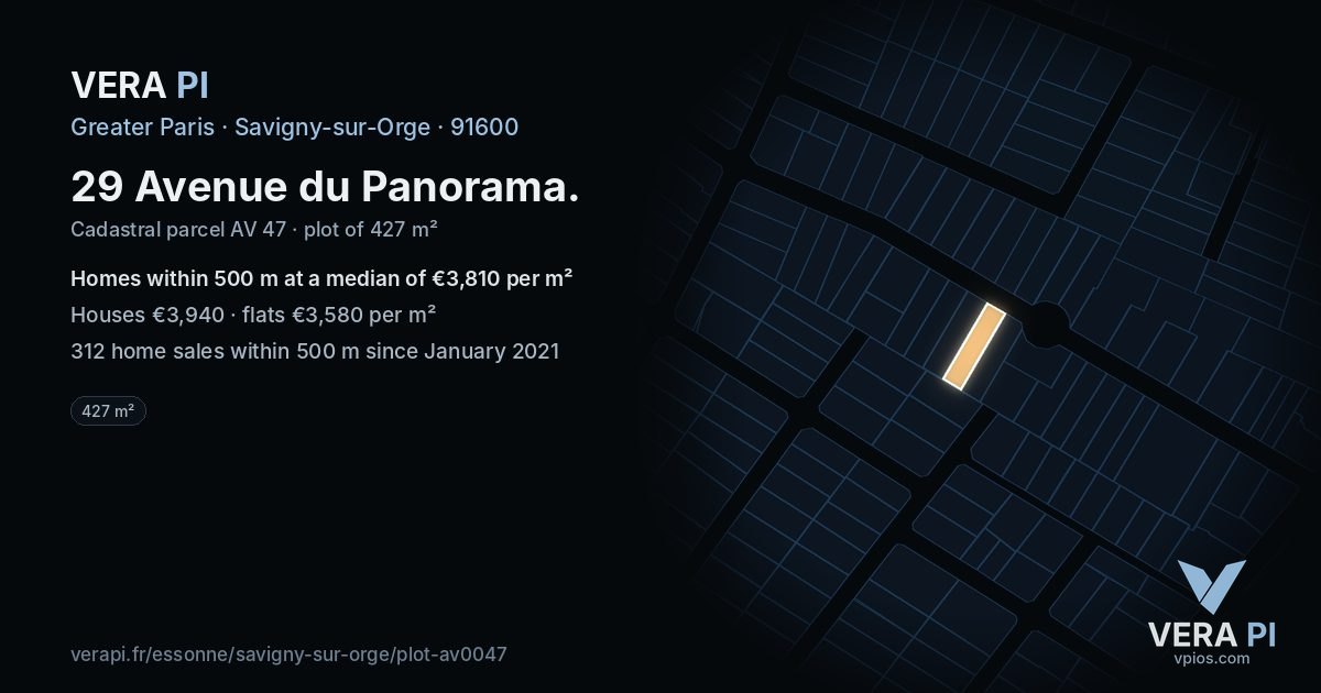 29 Avenue du Panorama, Savigny-sur-Orge at night – the plot lit, the parcels around coloured by the prices near them