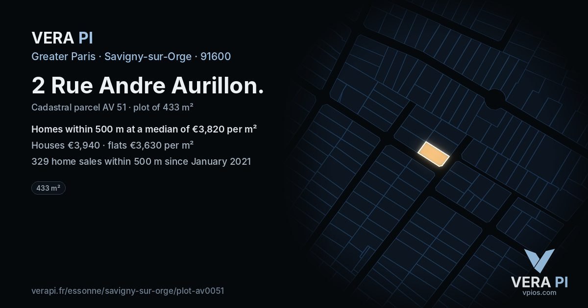 2 Rue Andre Aurillon, Savigny-sur-Orge at night – the plot lit, the parcels around coloured by the prices near them