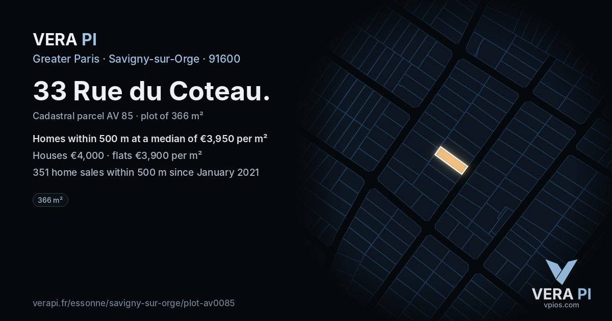 33 Rue du Coteau, Savigny-sur-Orge at night – the plot lit, the parcels around coloured by the prices near them