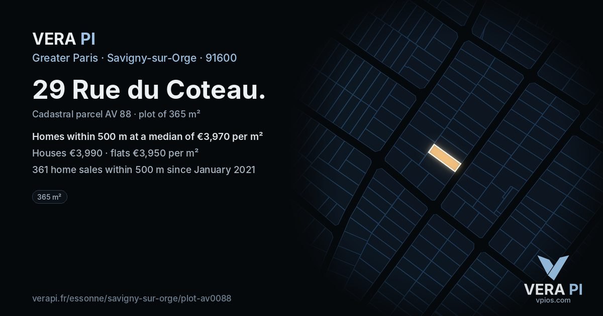 29 Rue du Coteau, Savigny-sur-Orge at night – the plot lit, the parcels around coloured by the prices near them