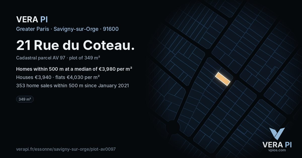 21 Rue du Coteau, Savigny-sur-Orge at night – the plot lit, the parcels around coloured by the prices near them