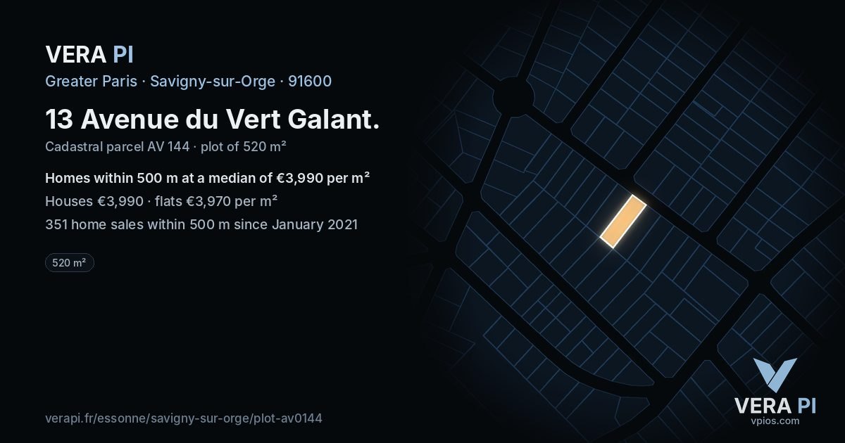 13 Avenue du Vert Galant, Savigny-sur-Orge at night – the plot lit, the parcels around coloured by the prices near them