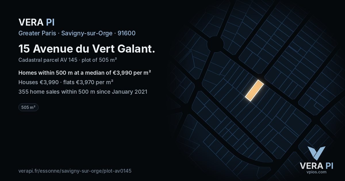 15 Avenue du Vert Galant, Savigny-sur-Orge at night – the plot lit, the parcels around coloured by the prices near them